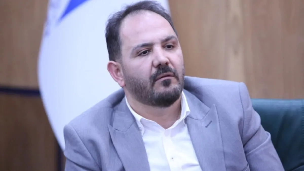 کارگر داریم، کار بلد نداریم