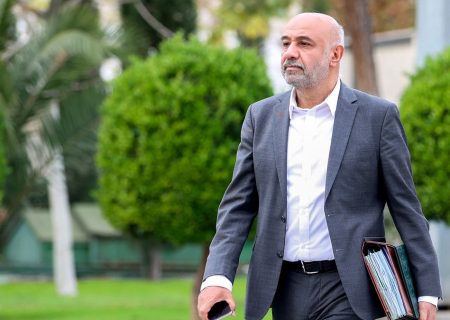 وزیر کار: تمام صنایع را واگذار می کنیم تا به کار اصلی خود یعنی حمایت از اشتغال بپردازیم
