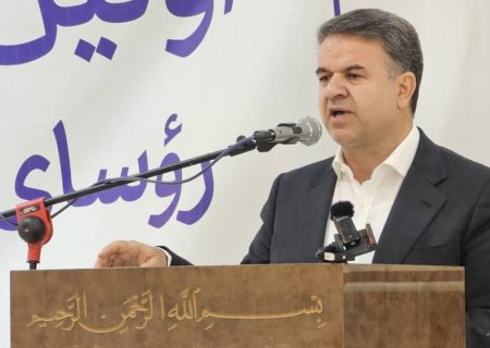 مشکلات استان از طریق مسئولان استانی مطرح شود