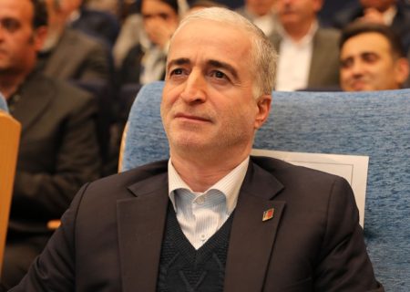 قدرت صنوف می تواند اقتصاد را راهبری و هدایت کند/ محقق شدن این خواسته در گرو اقدام و عمل است