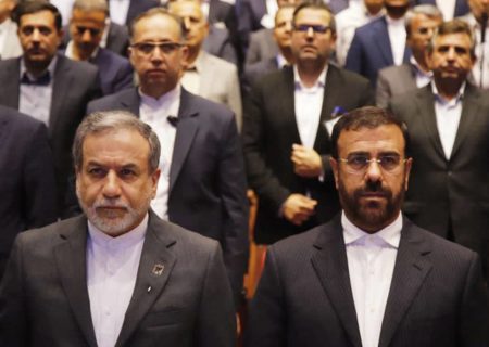حضور استاندار خوزستان و معاون امور اقتصادی استان در نشست منطقه ای دیپلماسی اقتصادی استانی در  شیراز