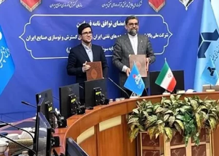 توافق‌نامه تولید بنزین با پایه سوخت زیستی امضا شد