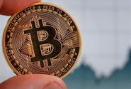 بیت‌کوین با عبور از ۱۱۸ هزار دلار رکورد زد
