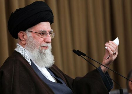 مقام معظم رهبری: مذاکره با آمریکا هیچ سودی برای ما ندارد/ تسلیم فشار نشدیم و نخواهیم شد