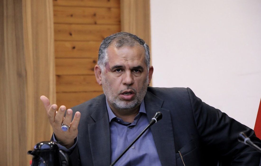 حقوق و مزایای معلمان باید در اولویت رسیدگی قرار بگیرد