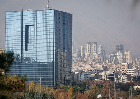 تخصیص ارز واردات از ۳۴ میلیارد دلار عبور کرد/ سهم ۲۵ درصدی کالاهای اساسی  بانک مرکزی، از این میزان، ۲۴ میلیارد و ۶۲۶