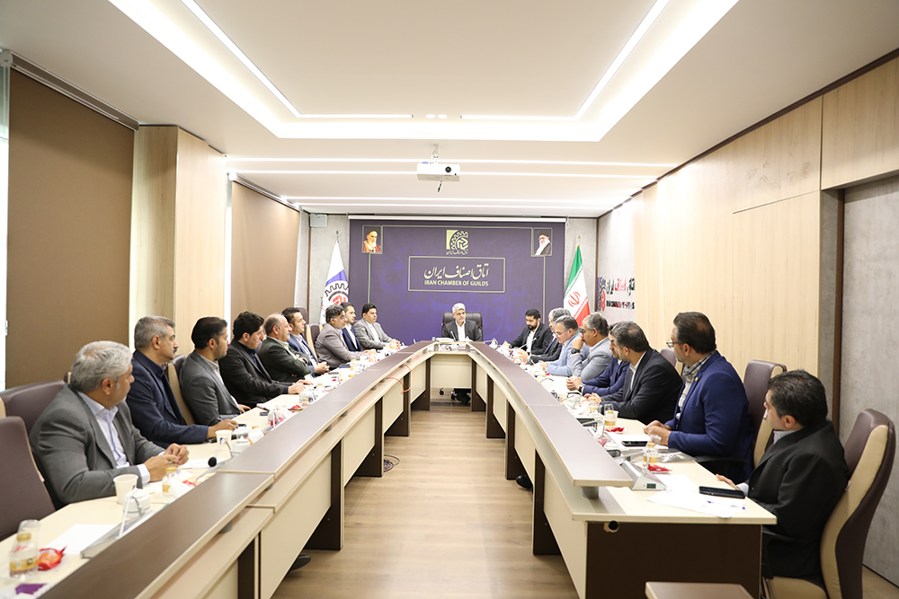 گلایه فروشگاه‌های زنجیره‌ای از تشدید نظارت/ چندنرخی شدن کالا،چالش تازه اصناف